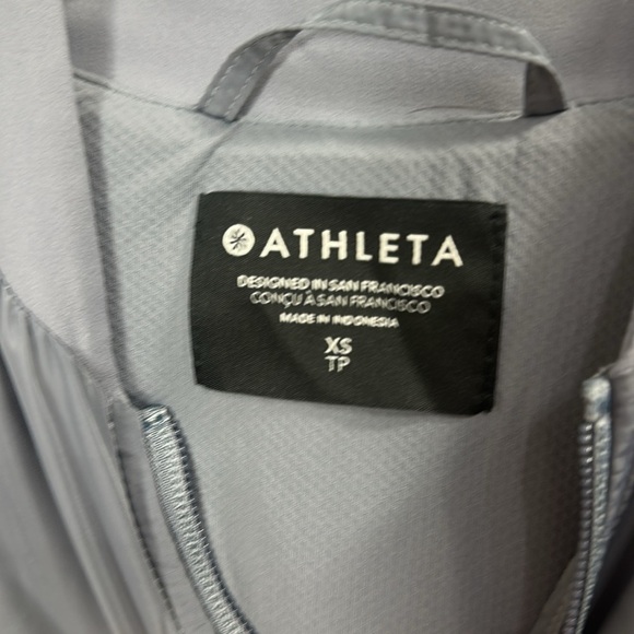 Athleta Wayfarer Bomber Jacket Coastline Blue Water Repellent size XS. - Picture 4 of 9